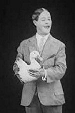 Watch Gus Visser and His Singing Duck Megashare8