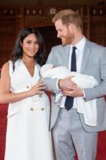 Watch Meghan & Harry: A Royal Baby Story Megashare8