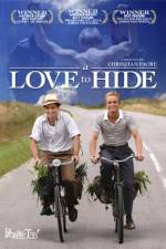 Watch A Love to Hide (Un amour  taire) Megashare8
